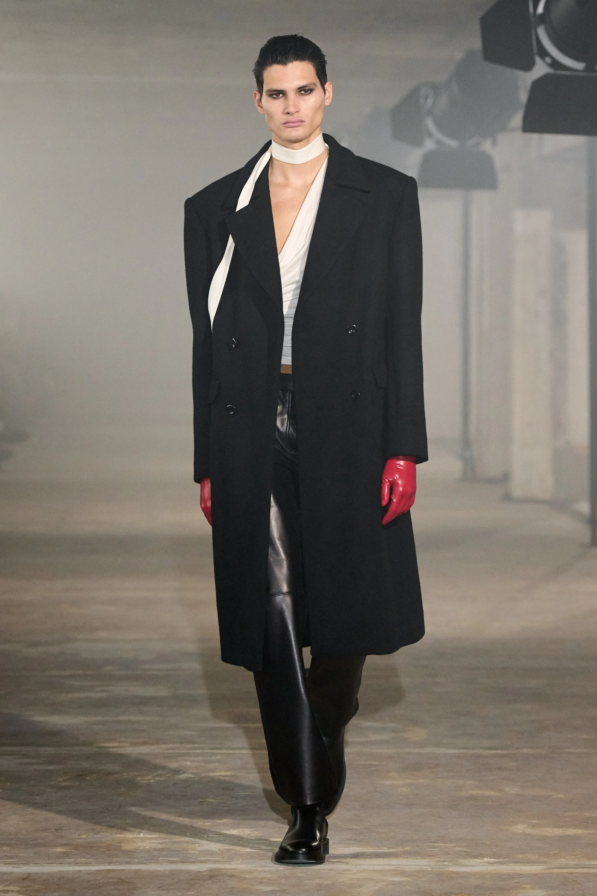 LUDOVIC DE SAINT SERNIN FW25 —